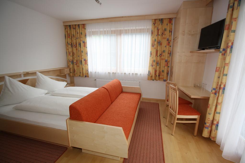 Hotel Garni Haus Anita Лизинг Экстерьер фото